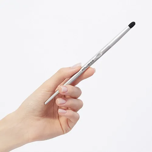 Precise Eyeshadow Brush